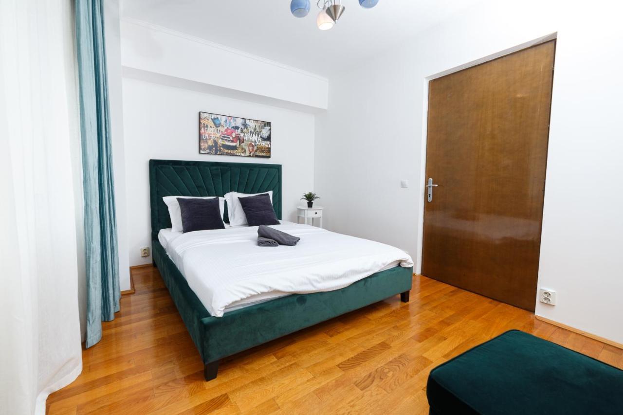 Color Apartments Unirii 14 Blv 布加勒斯特 外观 照片