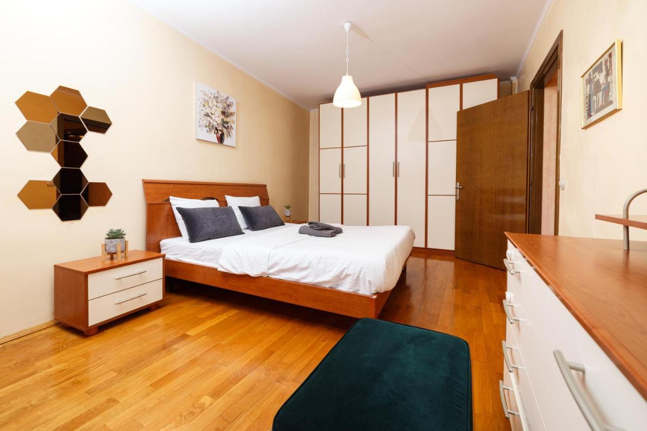 Color Apartments Unirii 14 Blv 布加勒斯特 外观 照片