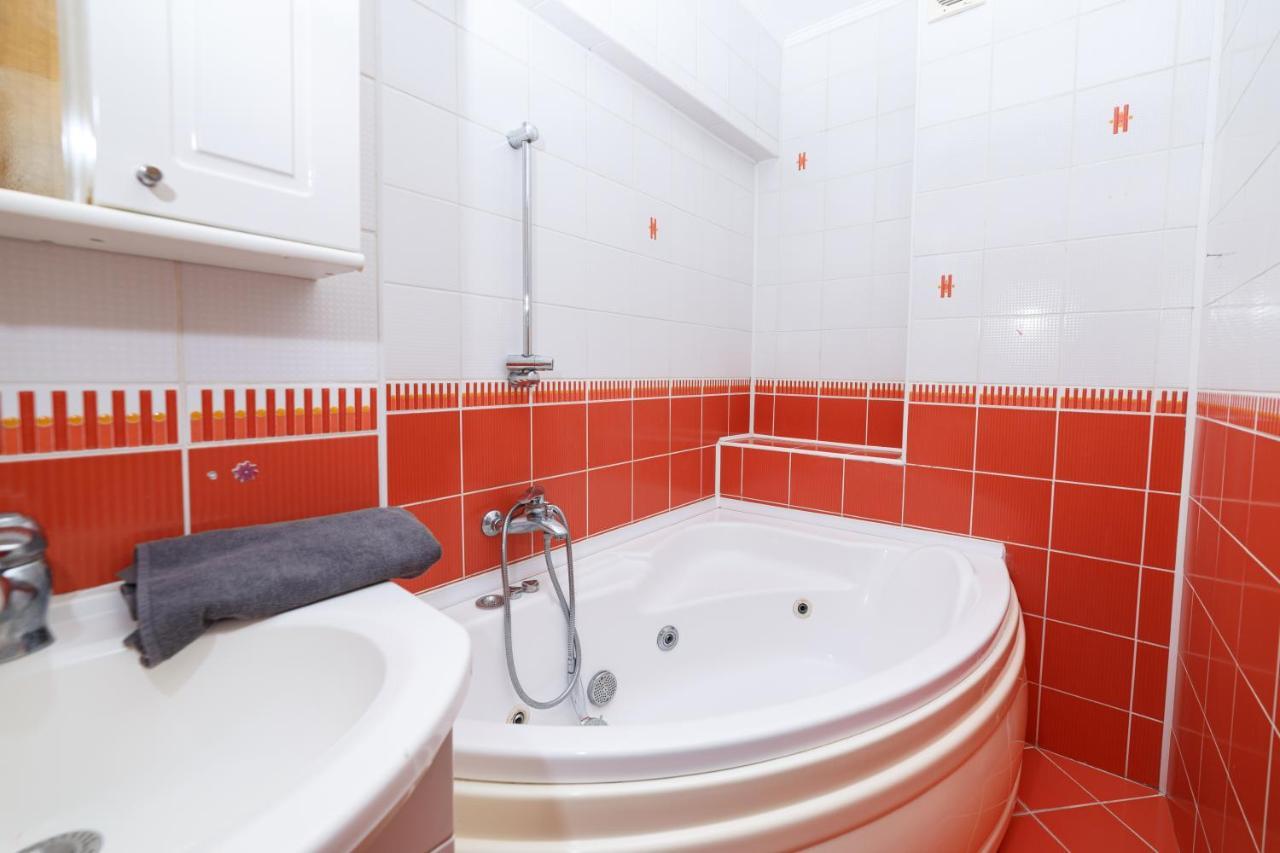 Color Apartments Unirii 14 Blv 布加勒斯特 外观 照片